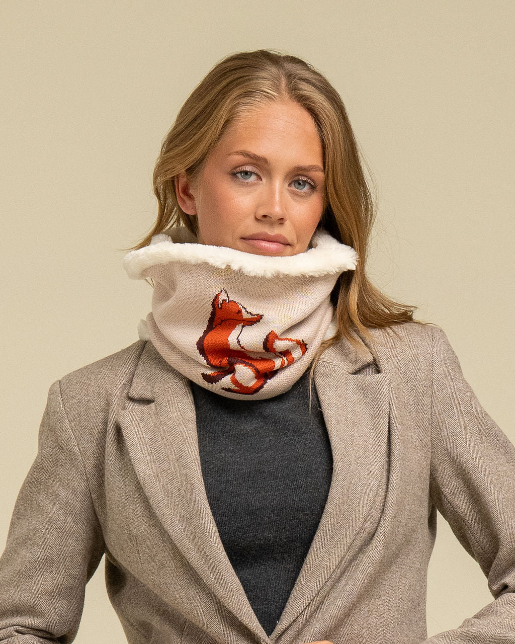 OUTLET: Curious Fox Snood
